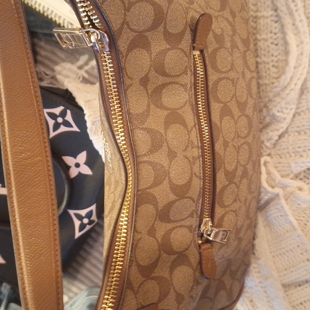 Coach Tan Signature Hobo Bag Nwot - Picture 8 of 16